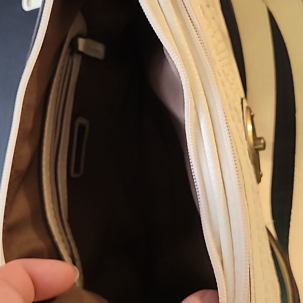 Large Purse - Picture 10 of 16